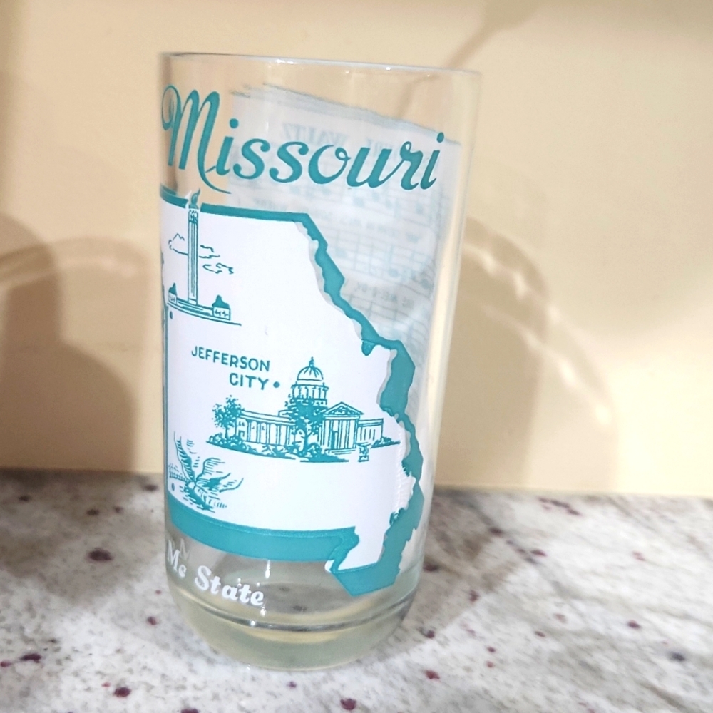 VINTAGE Missouri Jefferson City Souvenir Glass